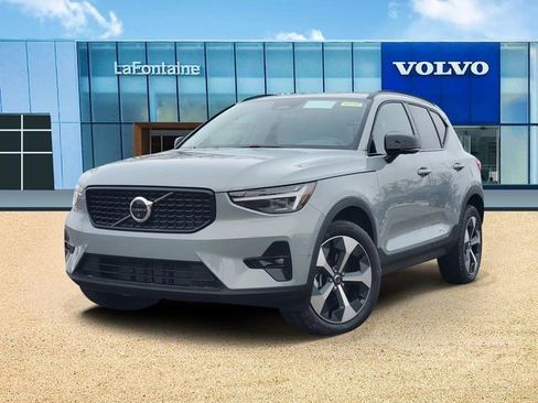 New 2026 Volvo XC40 B5 Plus w/ Protection Package Premier image 1