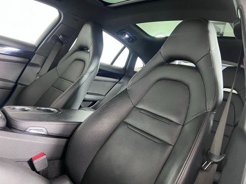 Certified 2020 Porsche Panamera 4S image 5