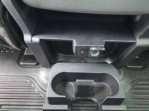 New 2025 Ford F550 4x4 Supercab Super Duty image 30