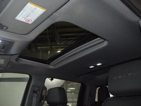 Used 2023 GMC Sierra 2500 Denali w/ Denali Ultimate Package image 52