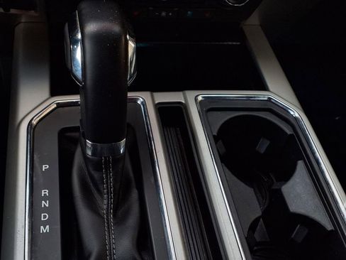 Used 2019 Ford F150 Lariat image 10