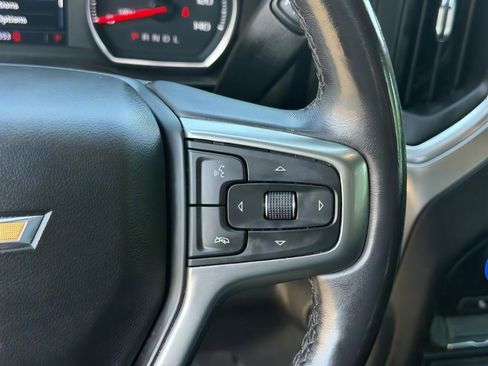 Used 2021 Chevrolet Silverado 1500 LT image 21