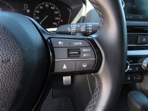 Used 2025 Honda Civic Sport image 23