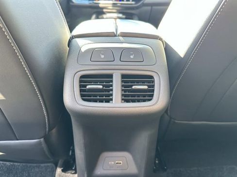 Used 2024 Buick Envision Avenir AWD/4WD image 14