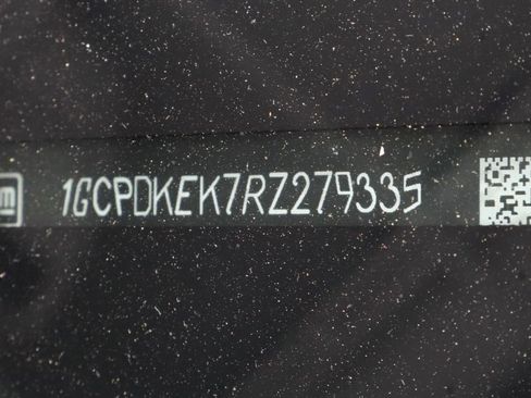 Used 2024 Chevrolet Silverado 1500 LT AWD/4WD image 31