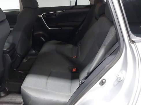Used 2021 Toyota RAV4 LE image 20