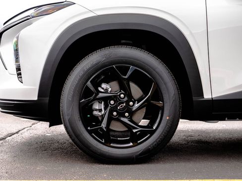 New 2026 Chevrolet Trax LT FWD image 10