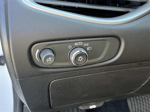 Used 2024 Chevrolet Malibu LT image 30