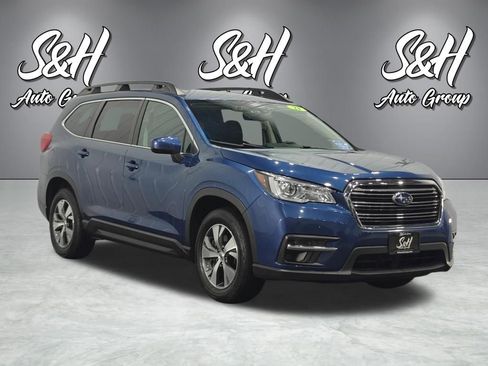 Used 2021 Subaru Ascent Premium w/ Convenience Package AWD/4WD image 2