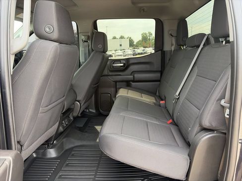 Used 2024 Chevrolet Silverado 1500 Custom Trail Boss w/ Dark Appearance Package AWD/4WD image 39