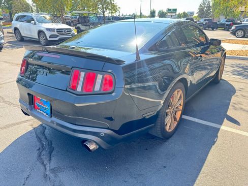 Used 2012 Ford Mustang GT Premium w/ HID Headlamps & Security Pkg RWD image 4