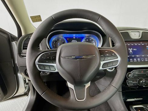 Used 2023 Chrysler 300 Touring L w/ Popular Equipment Group image 12