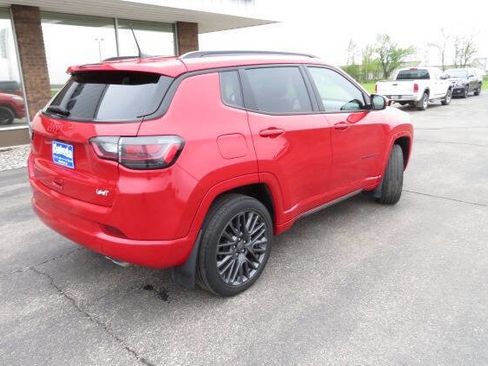 Used 2022 Jeep Compass Limited w/ (RED) Package AWD/4WD image 9
