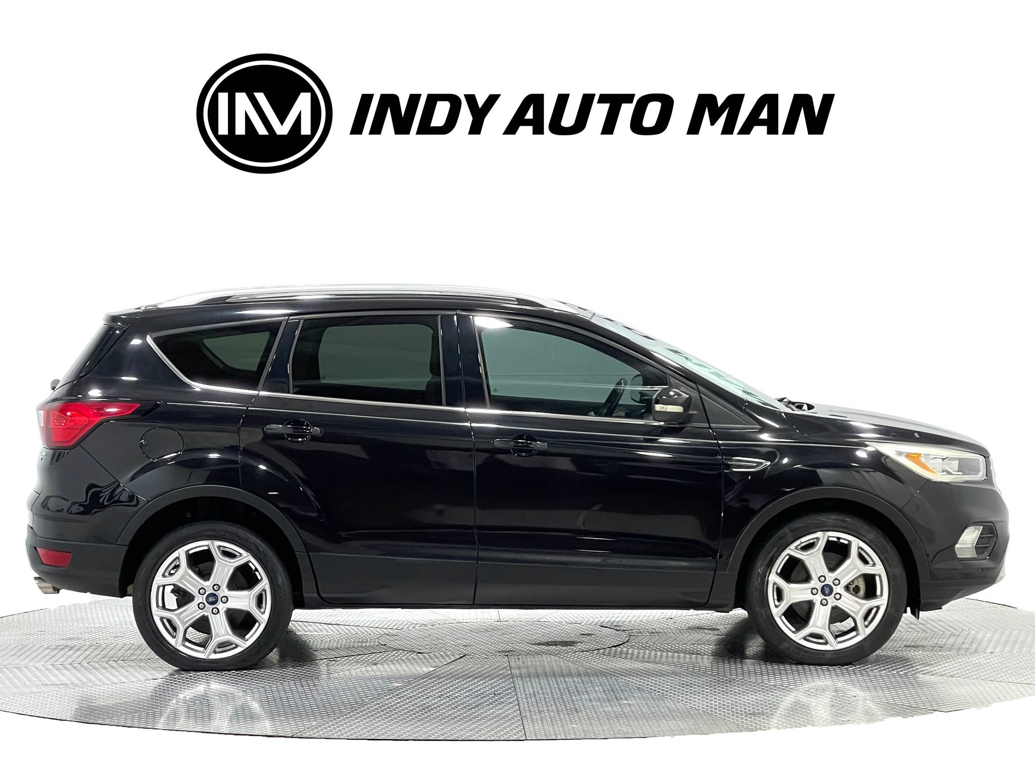 Used 2019 Ford Escape Titanium FWD image 3