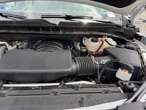 Used 2025 Chevrolet Tahoe LT AWD/4WD image 19