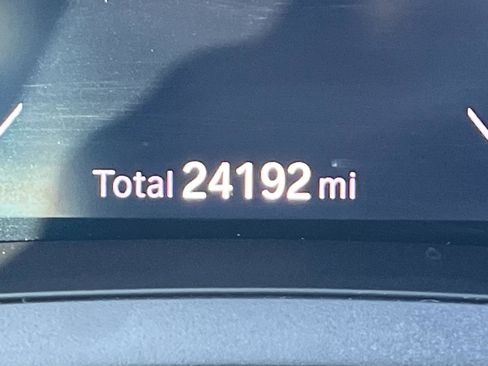 Used 2022 BMW 430i xDrive Coupe w/ M Sport Package image 20