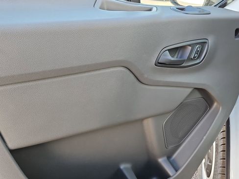 New 2026 Ford Transit 250 148 Medium Roof image 21