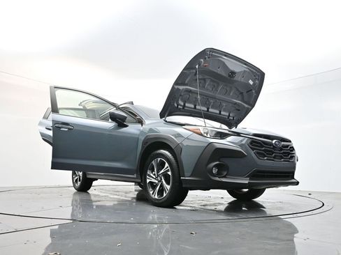 Used 2024 Subaru Crosstrek 2.0i Premium image 33