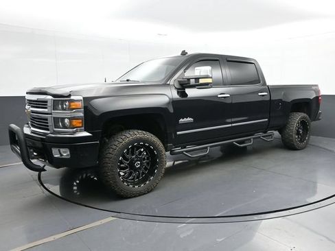 Used 2014 Chevrolet Silverado 1500 High Country w/ High Country Premium Package AWD/4WD image 4