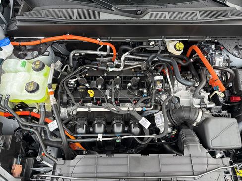 New 2026 Ford Maverick Lariat w/ Black Appearance Package image 21