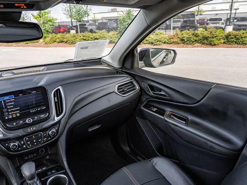 Used 2023 Chevrolet Equinox Premier AWD/4WD image 29