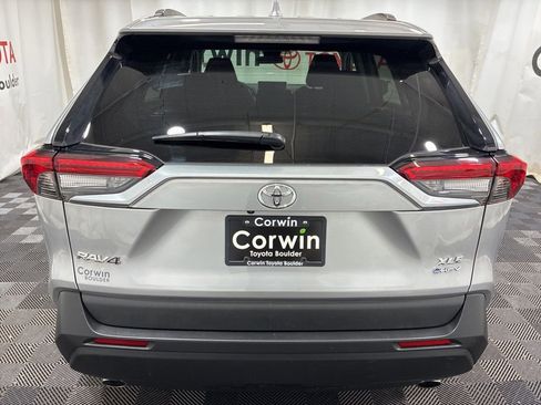 Used 2025 Toyota RAV4 XLE AWD/4WD image 7