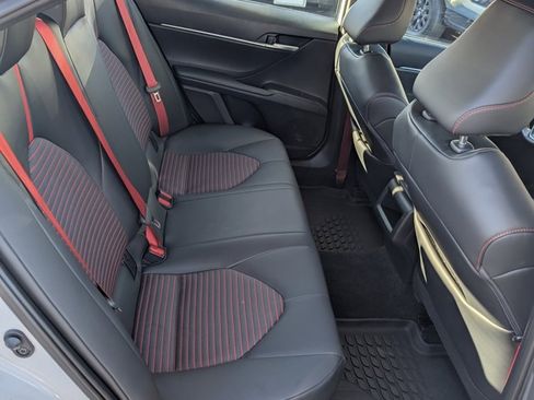 Used 2024 Toyota Camry image 19