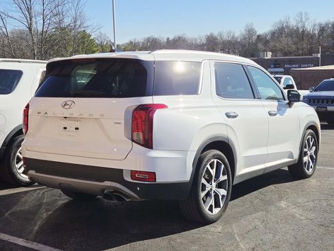Used 2022 Hyundai Palisade SEL w/ Premium Package image 3