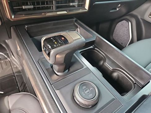 Used 2025 GMC Hummer EV 2X image 16