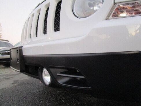 Used 2016 Jeep Patriot Latitude image 15