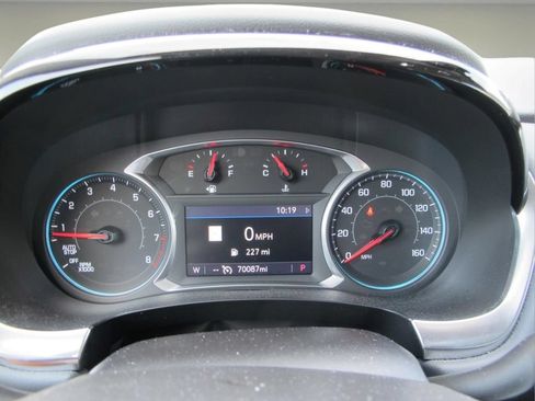 Used 2021 Chevrolet Traverse LT w/ LT Premium Package FWD image 13