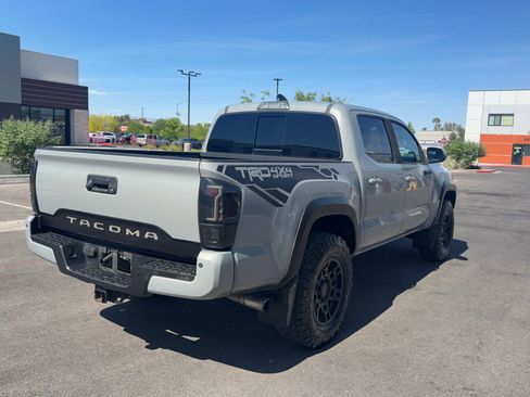 Used 2019 Toyota Tacoma TRD Sport AWD/4WD image 6
