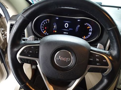 Used 2015 Jeep Grand Cherokee Limited AWD/4WD image 6