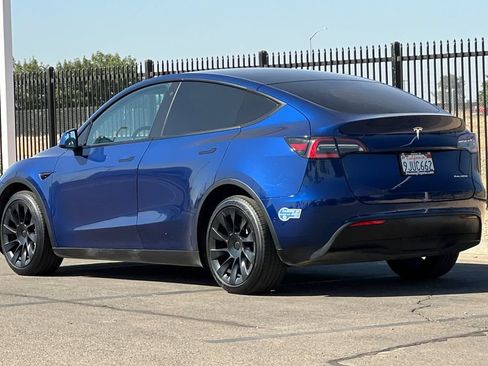 Used 2020 Tesla Model Y Long Range AWD/4WD image 7
