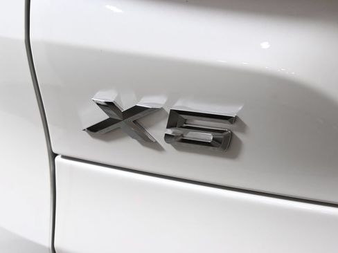 Used 2026 BMW X5 xDrive50e AWD/4WD image 37