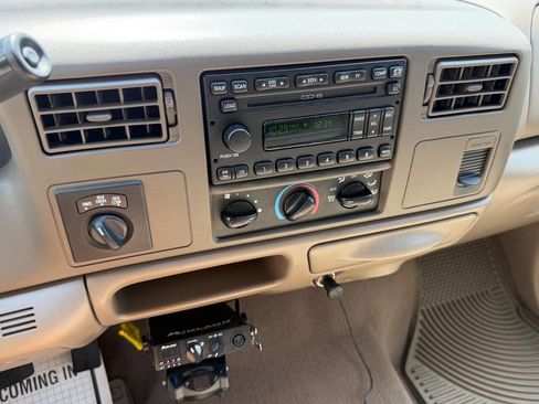 Used 2001 Ford F350 Lariat AWD/4WD image 8