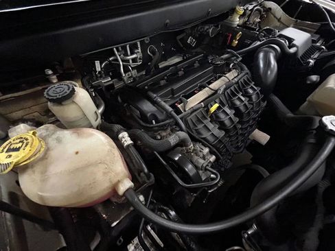 Used 2016 Dodge Journey SE w/ Flexible Seating Group image 8