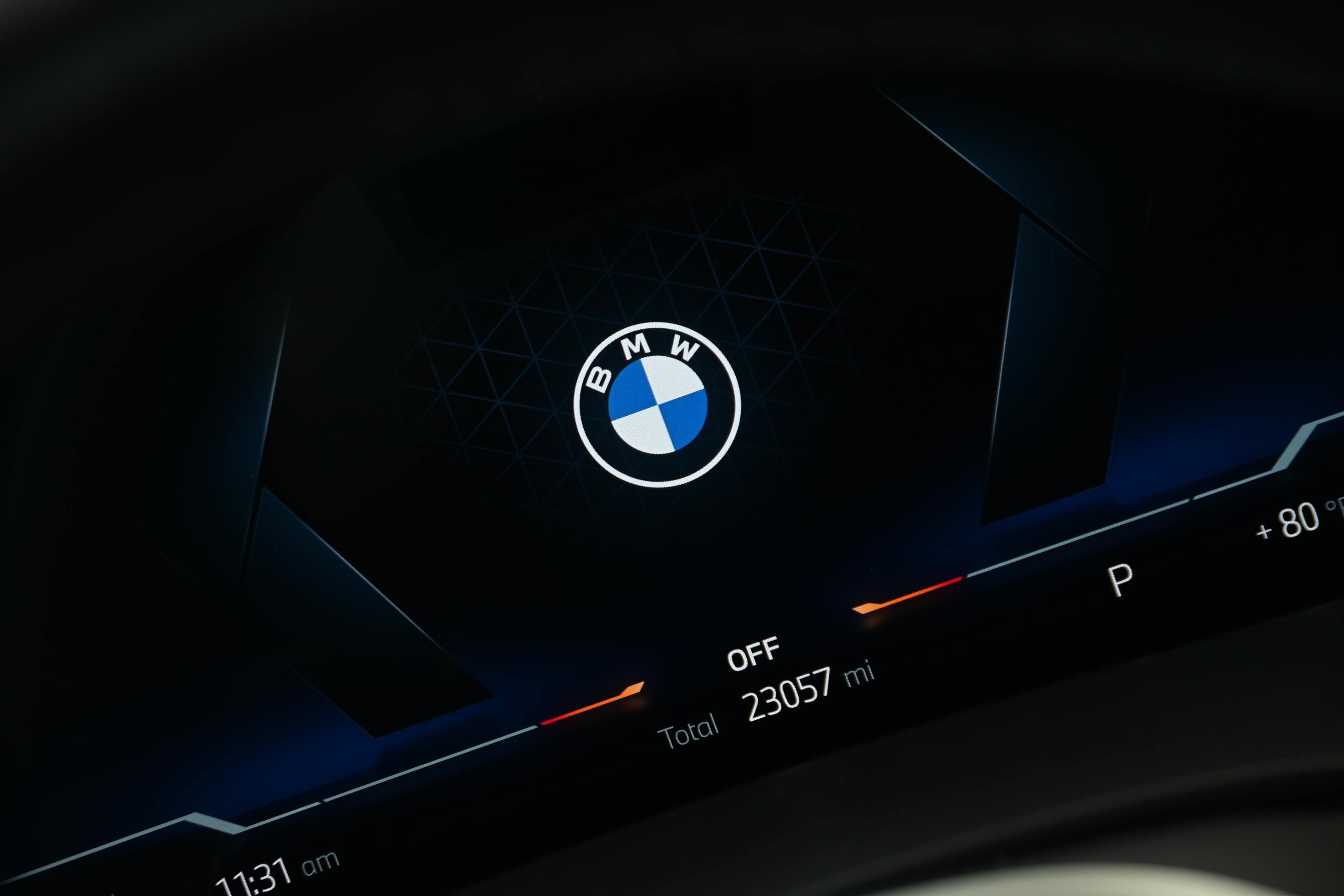 Certified 2025 BMW X7 xDrive40i w/ M Sport Package AWD/4WD image 36
