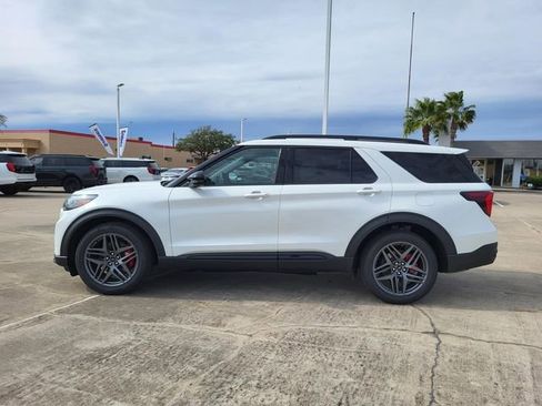 New 2026 Ford Explorer ST w/ Sun And Sound Package image 2