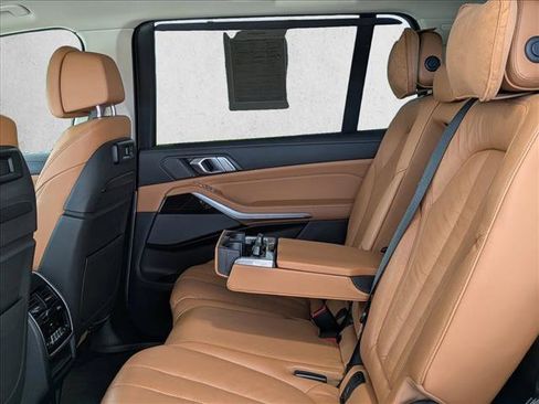 Used 2019 BMW X7 xDrive40i w/ Premium Package image 21