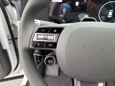 New 2026 Hyundai Ioniq 5 SE image 25