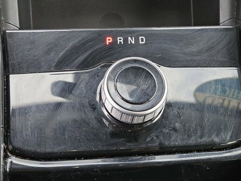 Used 2023 Jeep Grand Cherokee L Limited w/ Luxury Tech Group II image 15