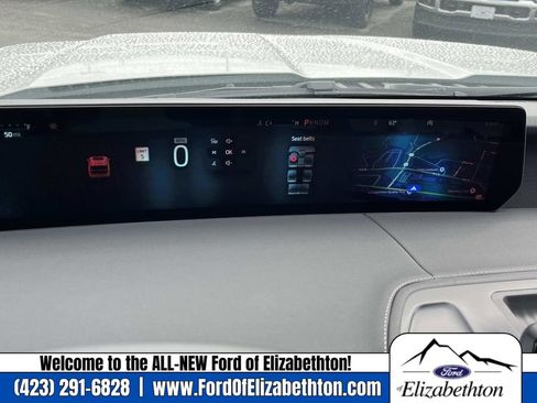 New 2026 Ford Expedition Max Platinum image 33