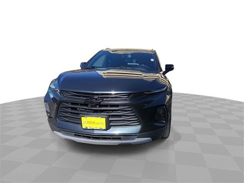 Used 2020 Chevrolet Blazer LT image 3