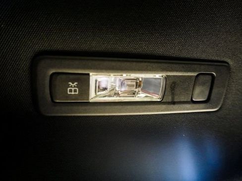 Used 2020 Mercedes-Benz CLA 250 image 11