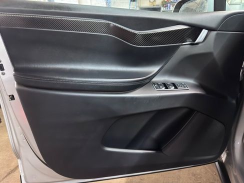 Used 2018 Tesla Model X P100D image 7