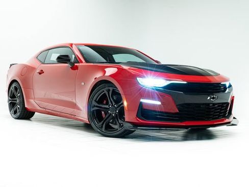 Used 2019 Chevrolet Camaro SS image 5