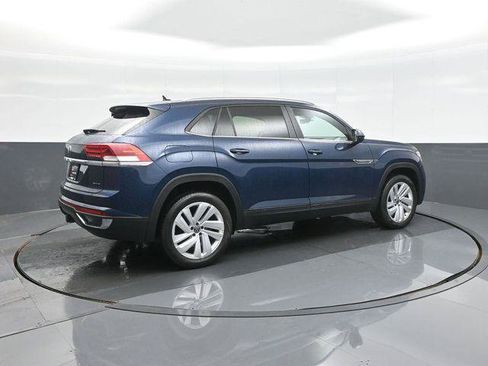 Used 2023 Volkswagen Atlas Cross Sport SE w/ Panoramic Sunroof Package AWD/4WD image 7