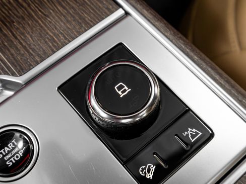 Used 2023 Land Rover Range Rover Autobiography image 66