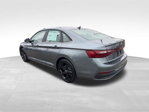 New 2026 Volkswagen Jetta SE FWD image 5